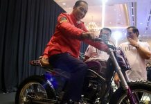 Jokowi Minta Bupati Lancarkan Investasi di Daerah