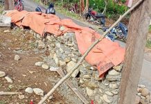 Selain Tindih Drainase Lama, Proyek Turap Lapangan Volly di Desa Tuo Masurai Juga Diduga Tanpa Tiang Cor