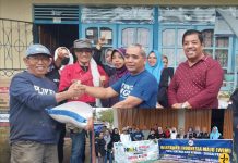 100 Paket Logistik PT. KMH Bersama Insan Pers, LSM Salurkan Bantuan Bagi Korban Banjir