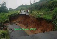 Breaking News! Diguyur Hujan, Badan Jalan Aspal Sungai Asam Kayu Aro Ambruk