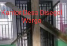 Akibat Bansos Tak Tepat Sasaran, Warga Pelangki Masumai Blokir Kantor Desa