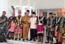 Gubernur Al Haris Harap BPD dan Kades Berkerja Sama Tingkatkan Pelayanan Serta Angkat Hukum Adat