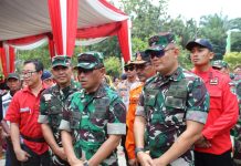 Danrem 042/Gapu Dampingi Pangdam II/Sriwijaya Tinjau Penanganan Karhutla di Muara Medak