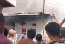 Breakingnews!! Dua Rumah Warga Siulak Panjang Terbakar, Mobil Kebakaran Terhambat Karena Lorong Sempit