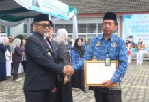 Peringati Hari Kesehatan Nasional, Pjs. Gubernur Sudirman Apresiasi Tenaga Kesehatan Atas Pelayanan Terbaik Kepada Masyarakat