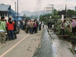 Perkelahian Remaja di Jalan Tarutung-Temiai, 1 Remaja Meninggal, Akses Jalan Pasar Tarutung Diblokir Massa Warga
