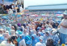 Cukup Spektakuler, Puluhan Ribu Massa Membludak Ikuti Kampanye Akbar Monadi-Murison Lapangan Pasar Senin Siulak