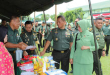 Bantu Ringankan Kebutuhan Warga Jelang Lebaran Idul Fitri 1446 Hijriah Korem 042/Gapu Gelar Bazar Murah TNI