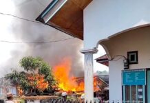 Kebakaran Hebat Desa Pendung Hilir Kerinci Hanguskan 6 Rumah Warga