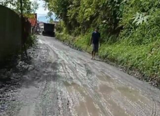 Warga Gerah, Proyek Aspal Kampung Bupati Monadi Asal Dikerjakan, Kadis PUPR Surati Kontraktor