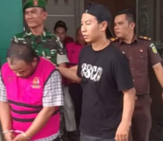 Eks Kadis dan Bendahara Damkar Pemkot Sungai Penuh Resmi Ditahan Kejaksaan